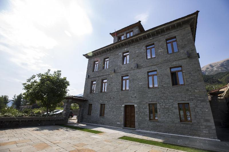 Villa Permet Exterior photo